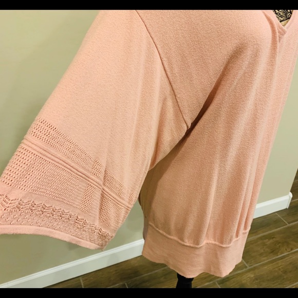 Max Studio Specialty Pink Bell Sleeve Top - Picture 2 of 5